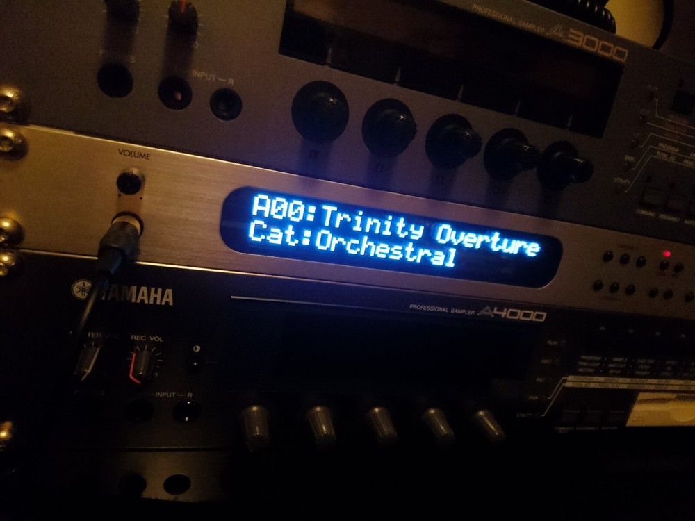 Korg TR Rack - SG Rack Custom OLED Display !