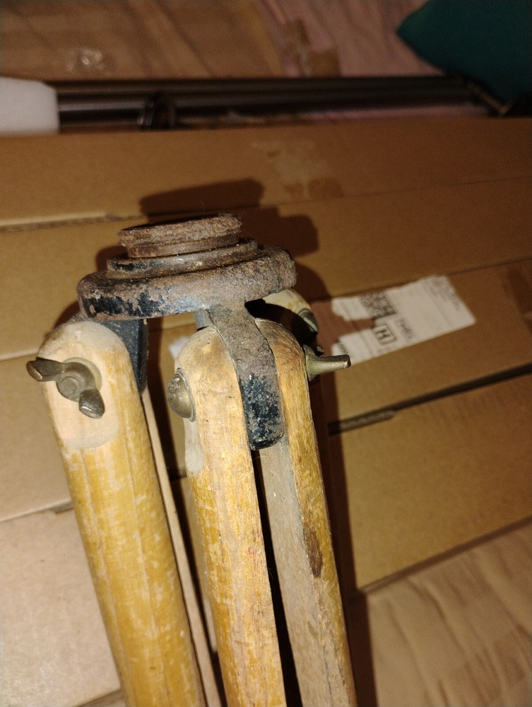 Antique Tripod/Grade Pole