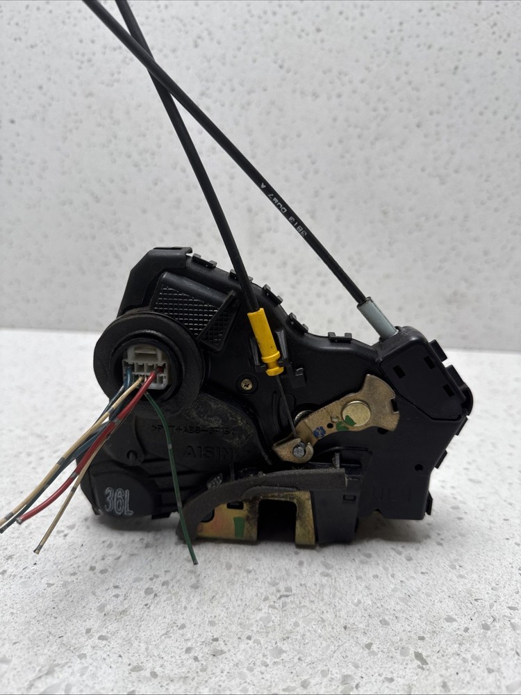 03-08 TOYOTA COROLLA Driver SIDE FRONT DOOR LOCK ACTUATOR ASSEMBLY