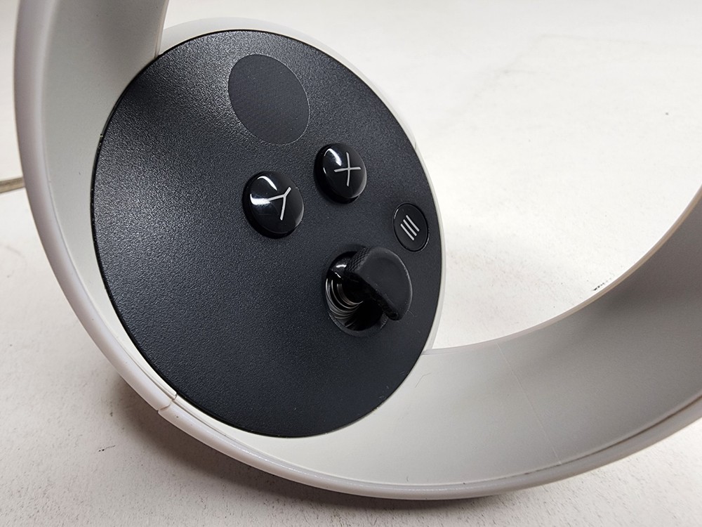 Meta Oculus Quest 2 VR LEFT Controller Only *Stick Drift*