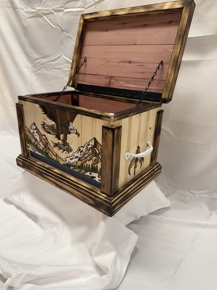 Cedar Lined Eagle Keepsake Storage Stash Box Chest With Pine
