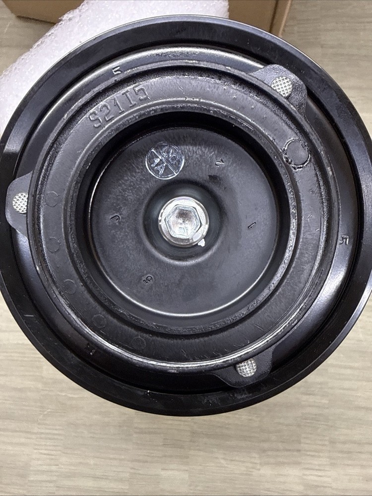 John Deere AL232176 Compressor, A/C - Air Conditioner