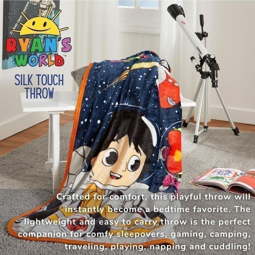 Ryan's World Galaxy Explorers Silky Soft Throw