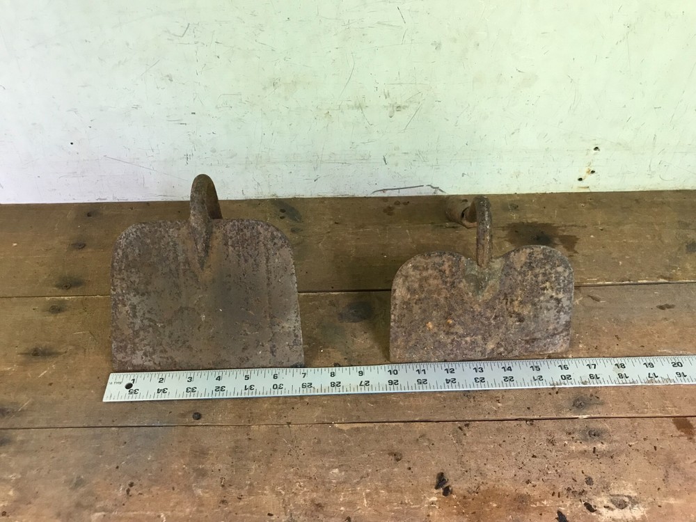 2 Old Rusty Garden Farm Hoes