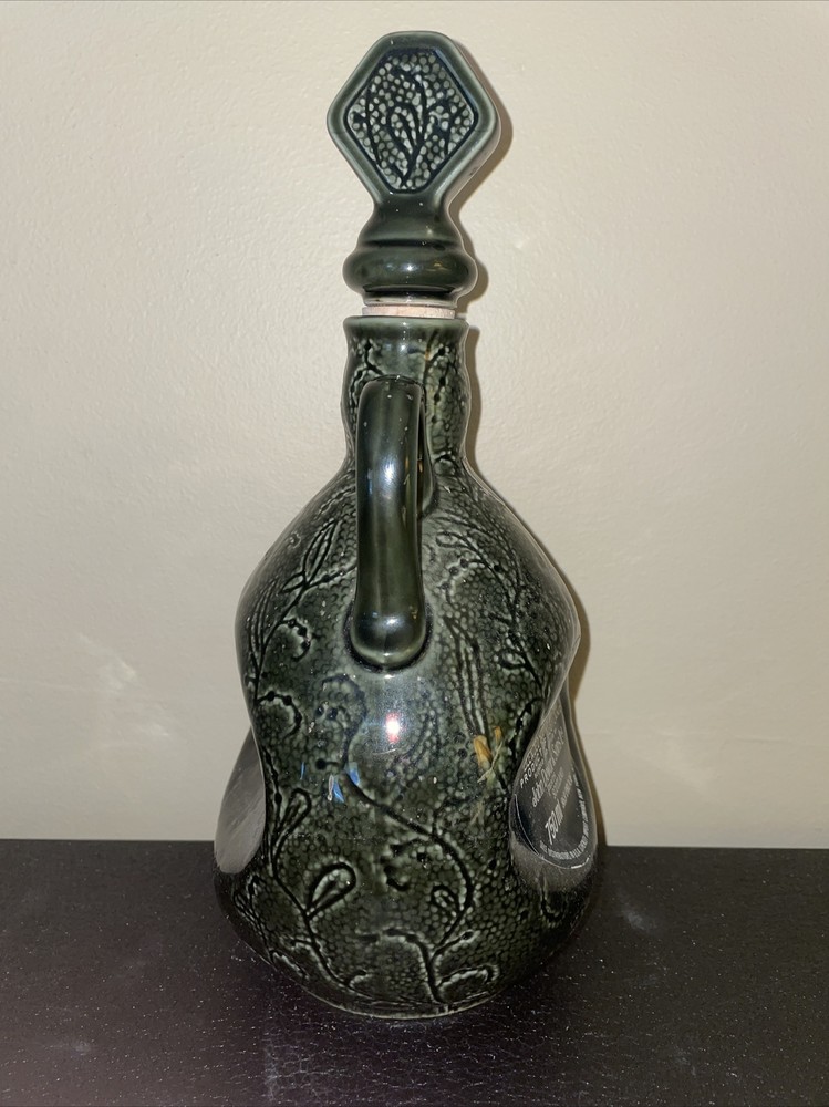 Dewars Centennial Flagon White Label Glazed Ceramic Whiskey Bottle EMPTY