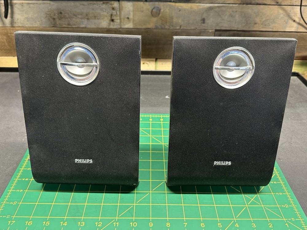 Philips micro system MC235B (speakers only)