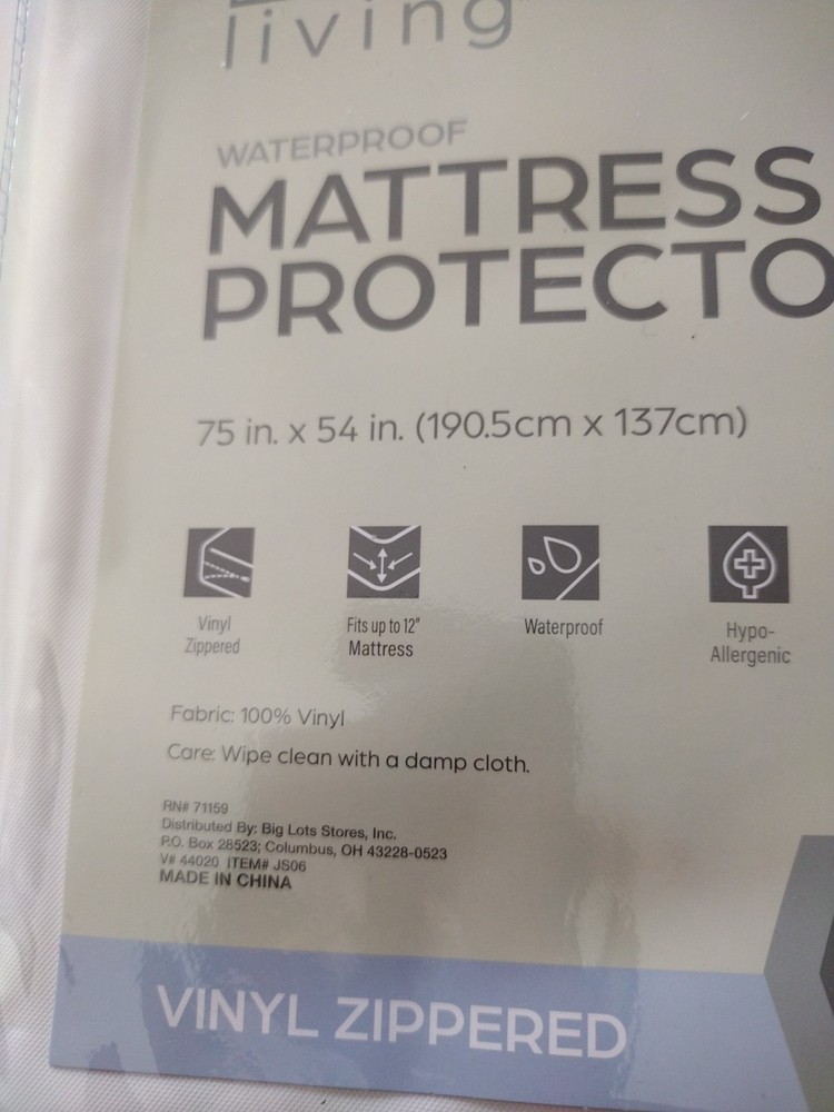 Mattress Protector Waterproof Full Size Vinyl Zippered