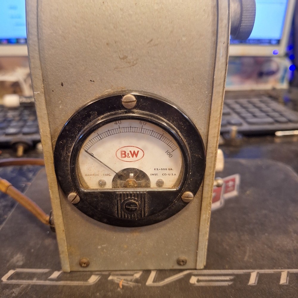 B&W Barker & Williamson Model 600 DIP Meter