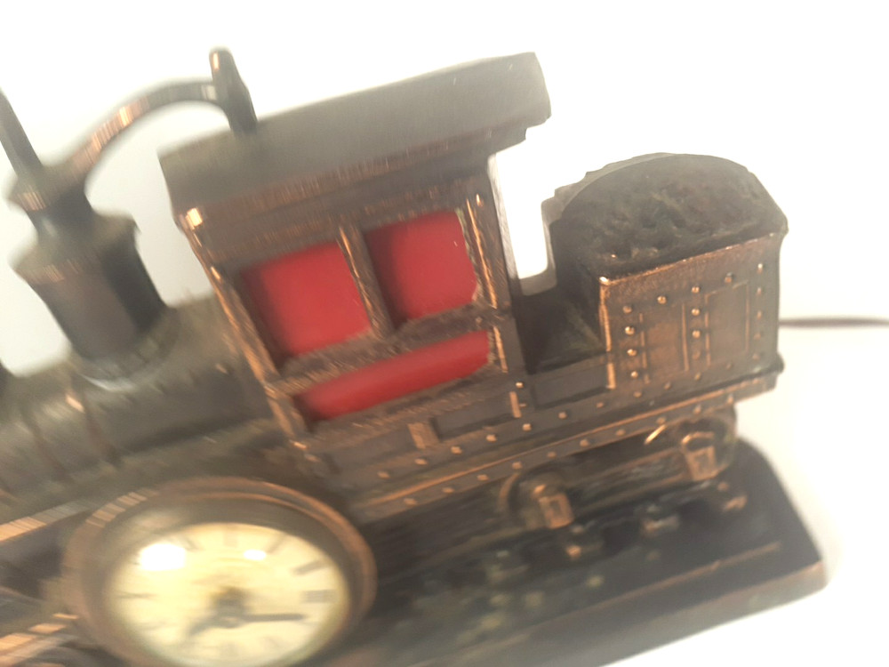 1940s United Clock Co. Choo Choo Clock, Running