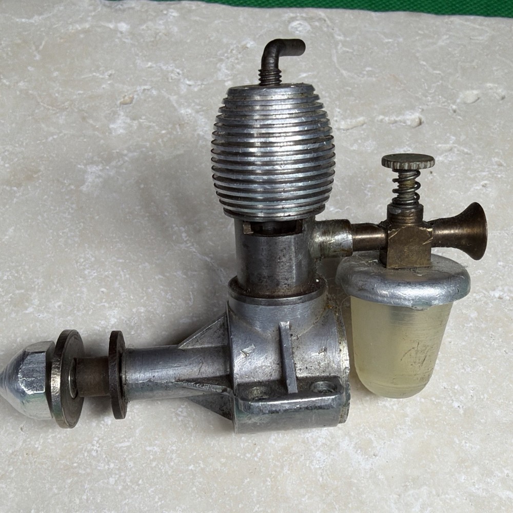 1948 AMCO MK II 0.87 R/C Model Airplane Engine