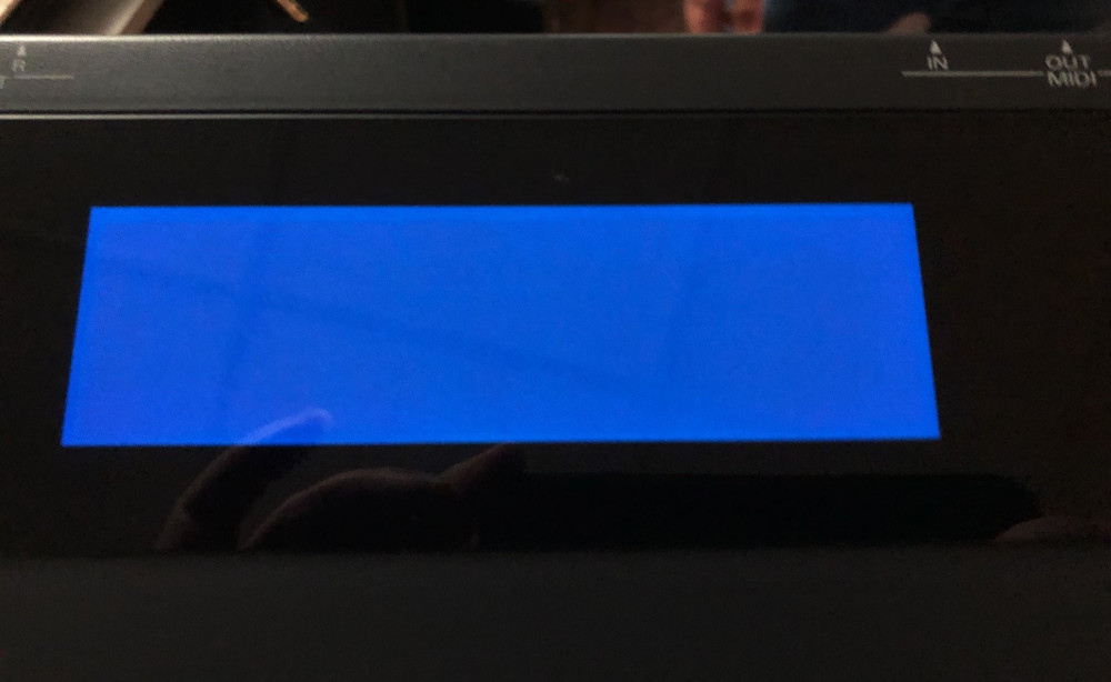 ROLAND DJ-70 SAMPLING WORKSTATION