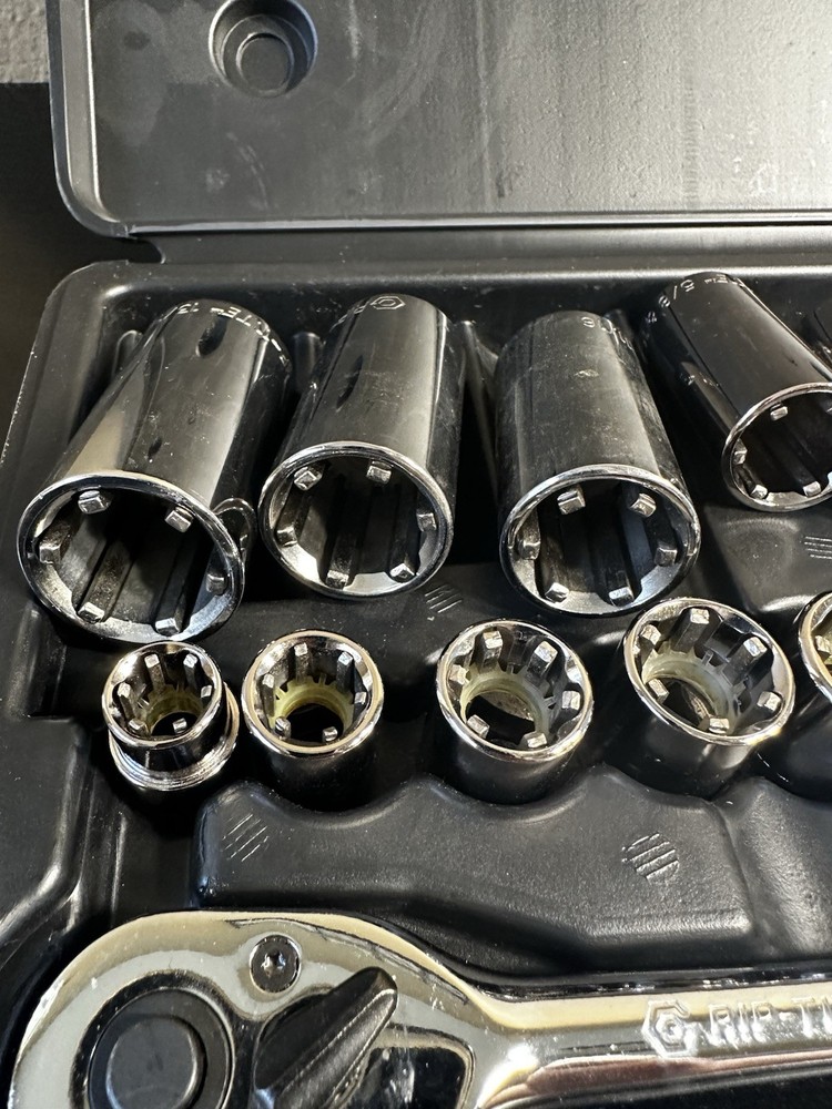 Popular Mechanics Grip Rite Super Socket Set SAE 17 Piece Sears Nice Set
