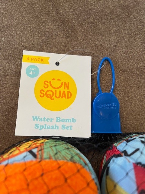 Sun Squad Water Bomb Splash Set. 4 pack. 4+ New with tags