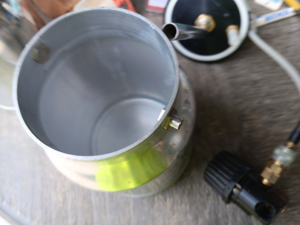 MATTSON- 1 QT pressure paint CUP/REGULATOR