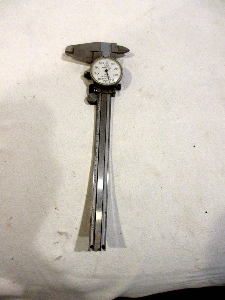 Mitutoyo 505-637 Dial Caliper 6"