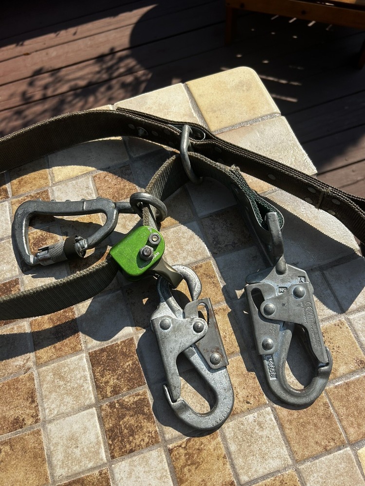 Buckingham Lineman Pole Climbing Gear