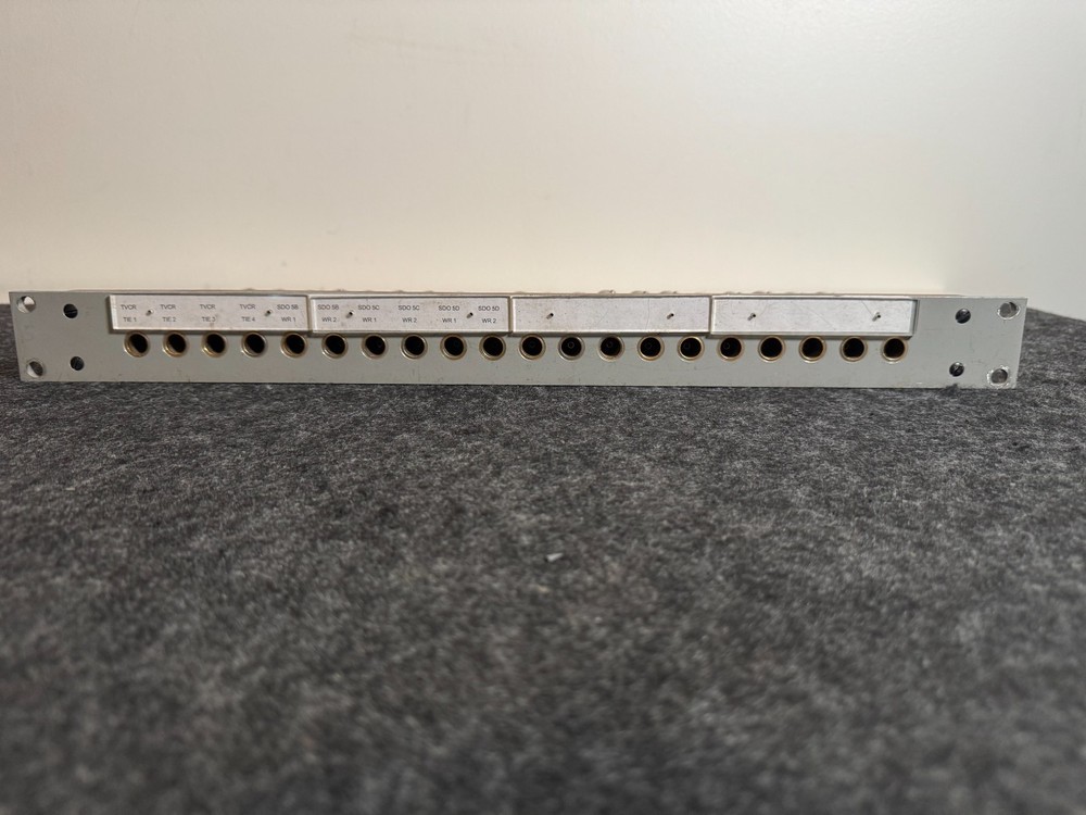 Vintage Broadcast Self-Normalizing Video Jack Panel 20x Superior 1960s Rack