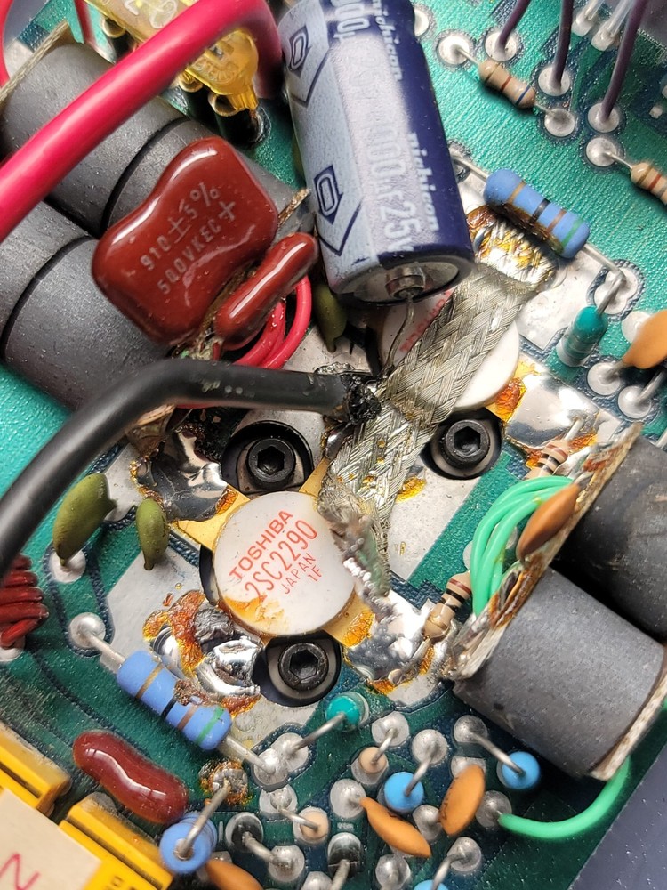 MAGNUG HAM LINEAR AMPLIFIER 2500