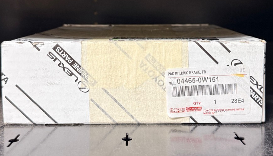 LEXUS LS460/460L  2009-2017 FRONT BRAKE PADS 04465-0W151