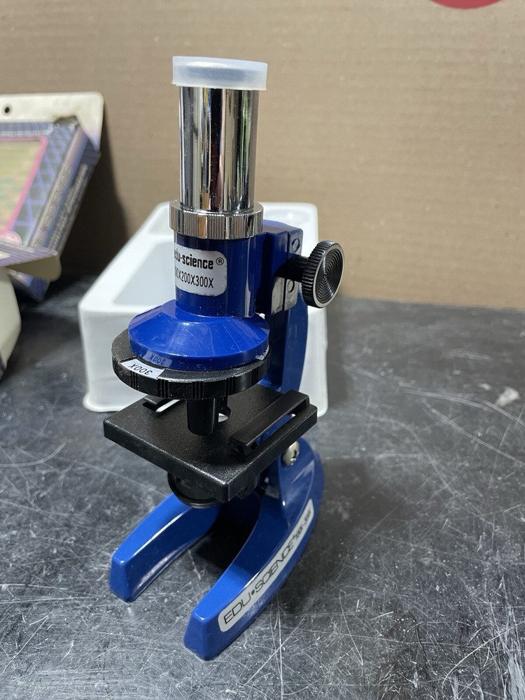 Edu Science Microscope Lab & EDU Science 48 Assorted Specimens