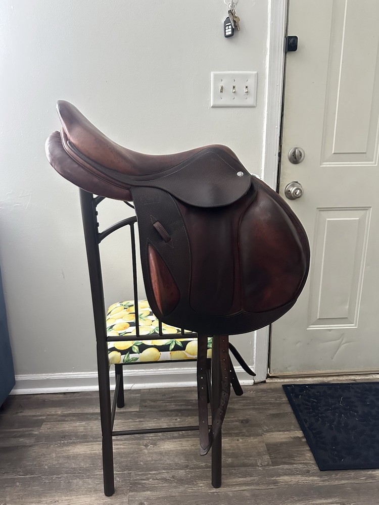 CWD SE09 Monoflap Saddle - 17” 2A Medium Tree With Wool Flocked Panels