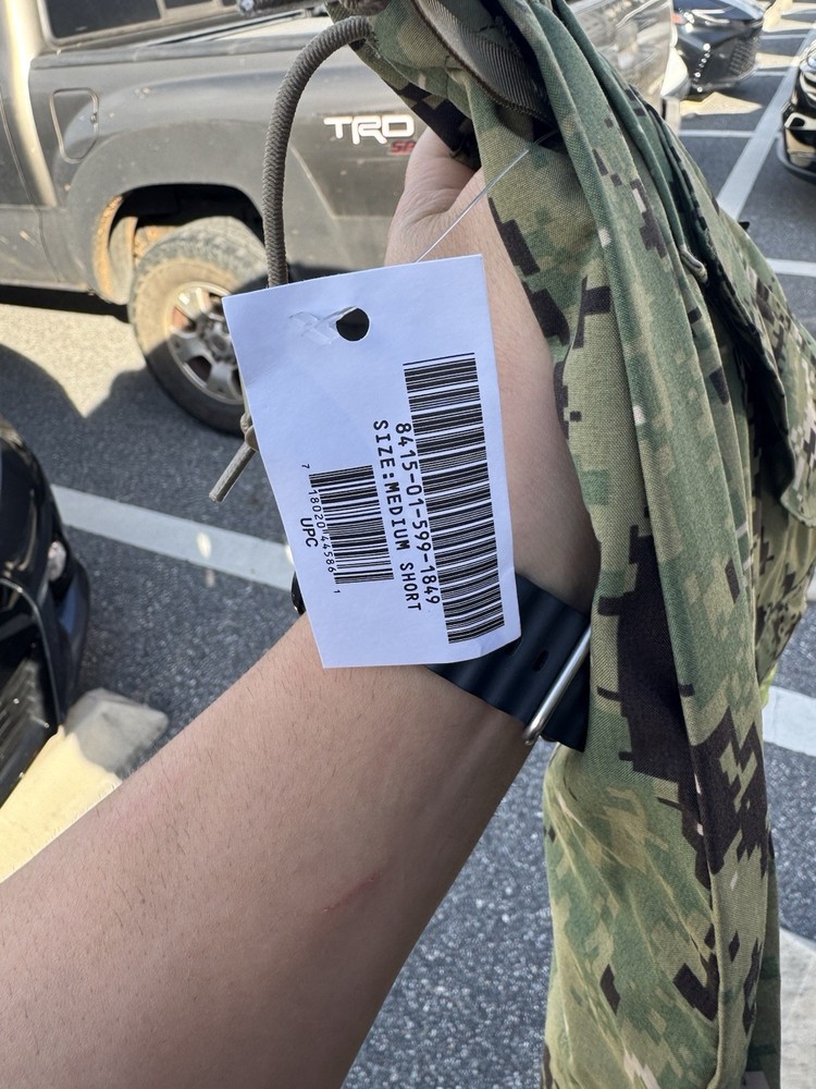 New US Navy Uniform Working Parka Type III Size Medium Regular