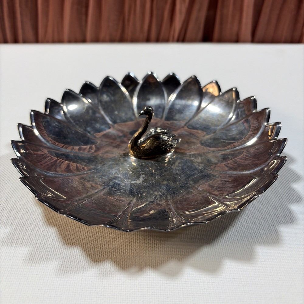 Post 1900 Reed & Barton Antique Swan Dish