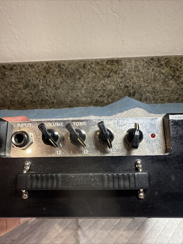 Fender Mini Deluxe Md 20 No Cable