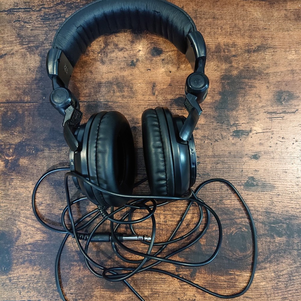 TASCAM studio headphones TH-02 RT