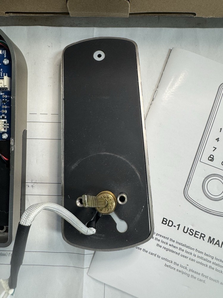 Smart door handle/lock Set Biometric Deadbolt BD-1 Silver/black Open Box