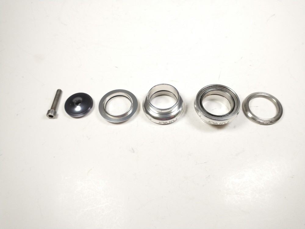 Chris King 1-1/8" NoThreadset - SILVER