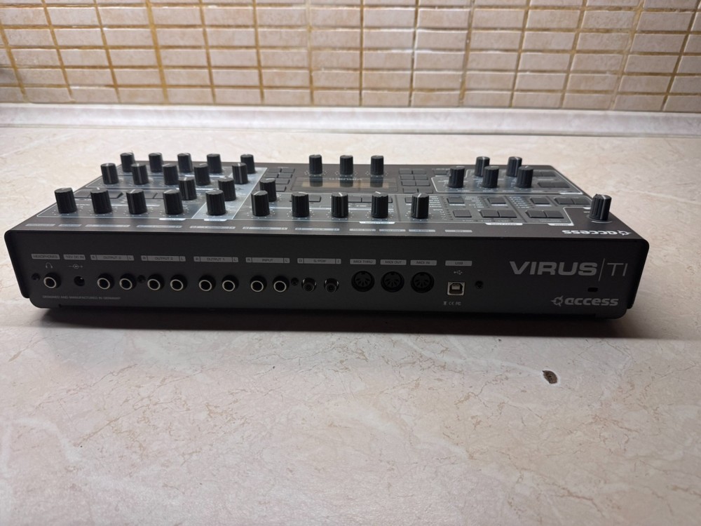🎛️ Access Virus TI2 Desktop – Excellent Condition