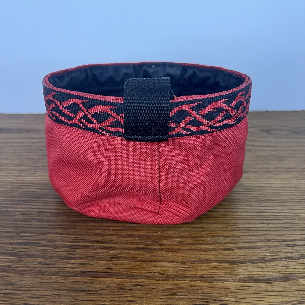 Bison Design Portable Pet Bowl