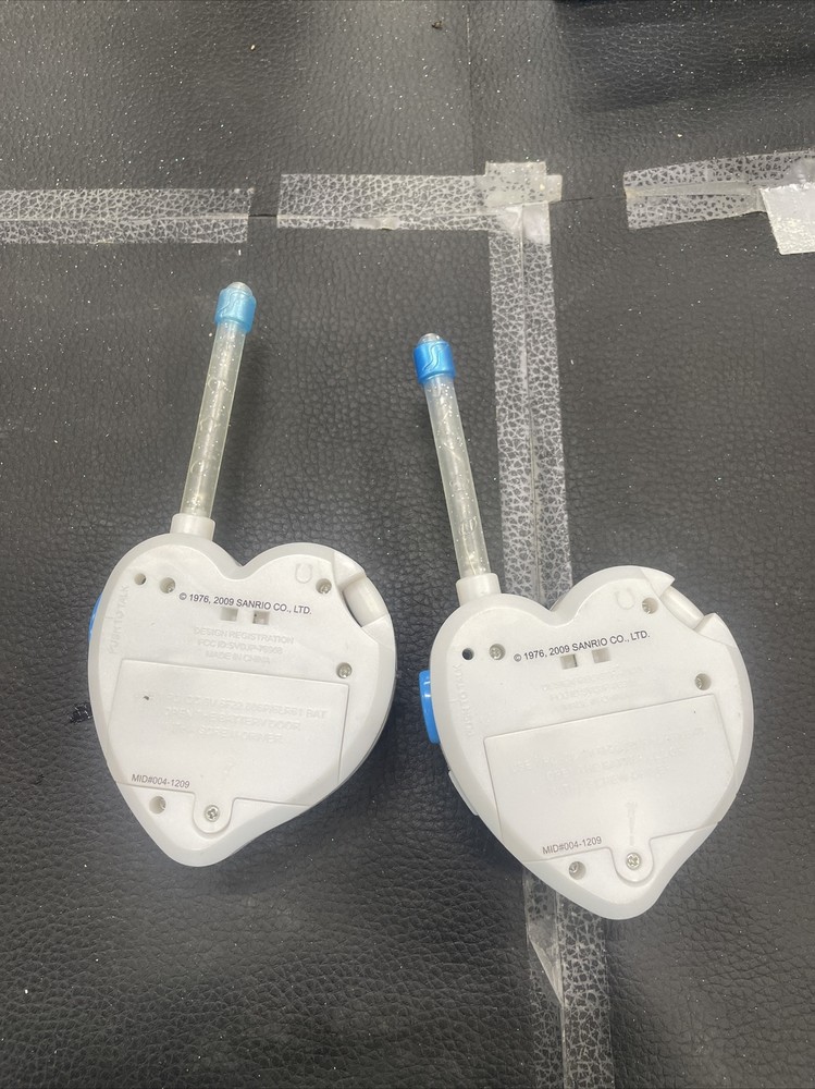 2009 hello kitty walky talky mirrors