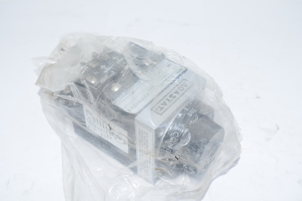 NEW Agastat E7012EEL002 Time Delay Relay 24V 20-200 Sec.