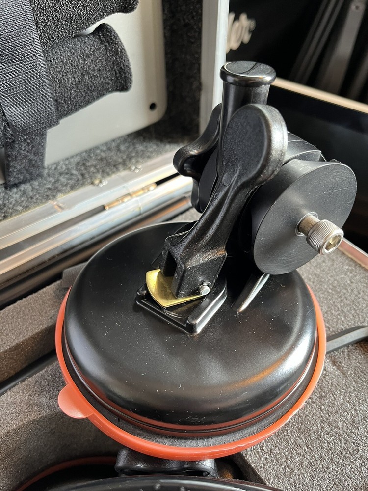 Suction Mount Camera Support System - MICRODOLLY Hollywood