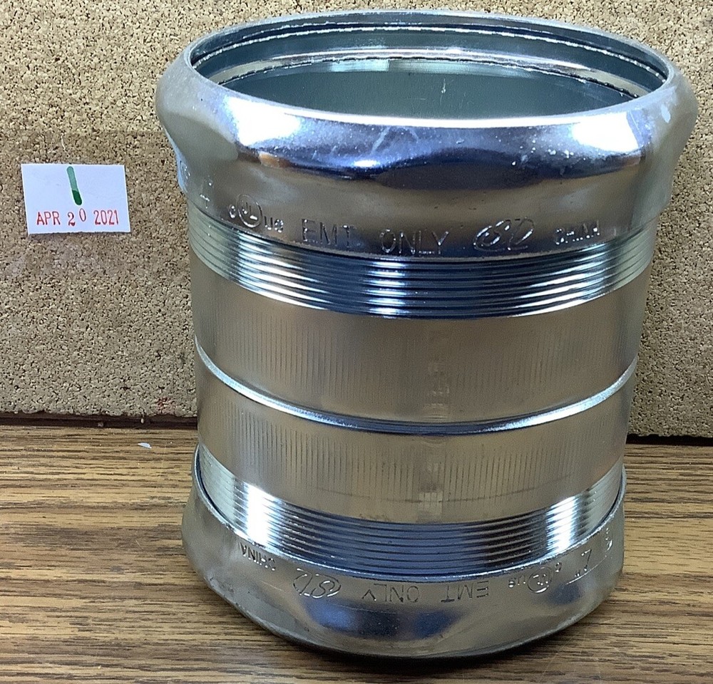 STEEL CITY COMPRESSION COUPLING CONDUIT FITTING 4" Q1 EMT ONLY NEW