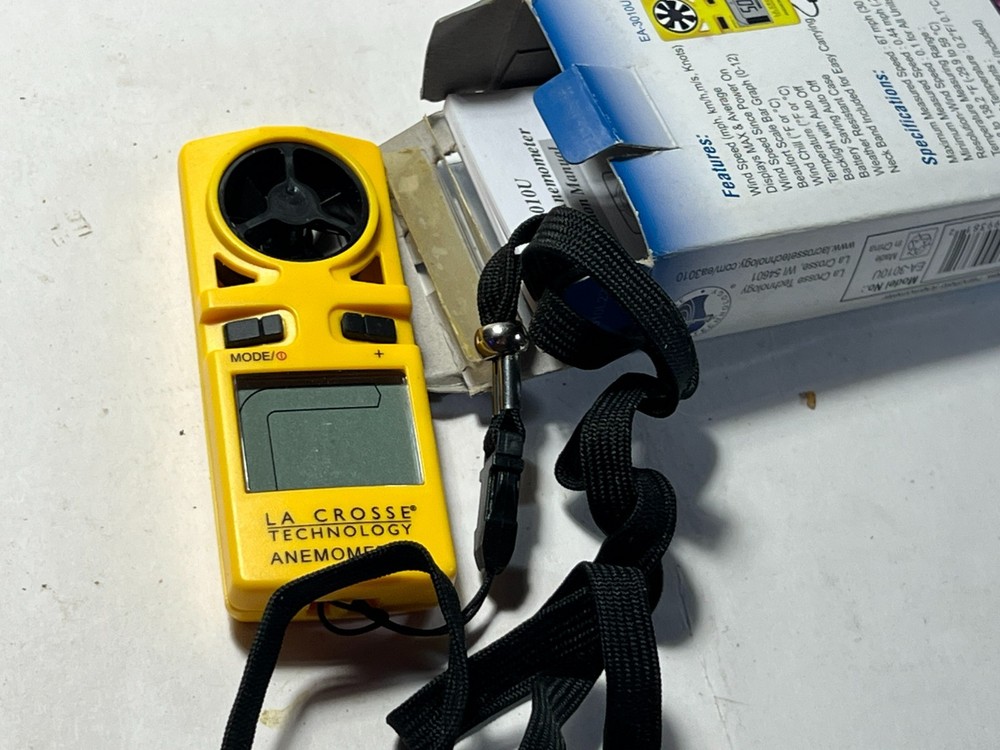 La Crosse Technology Anemometer with LCD Display Handheld EA-3010U EUC