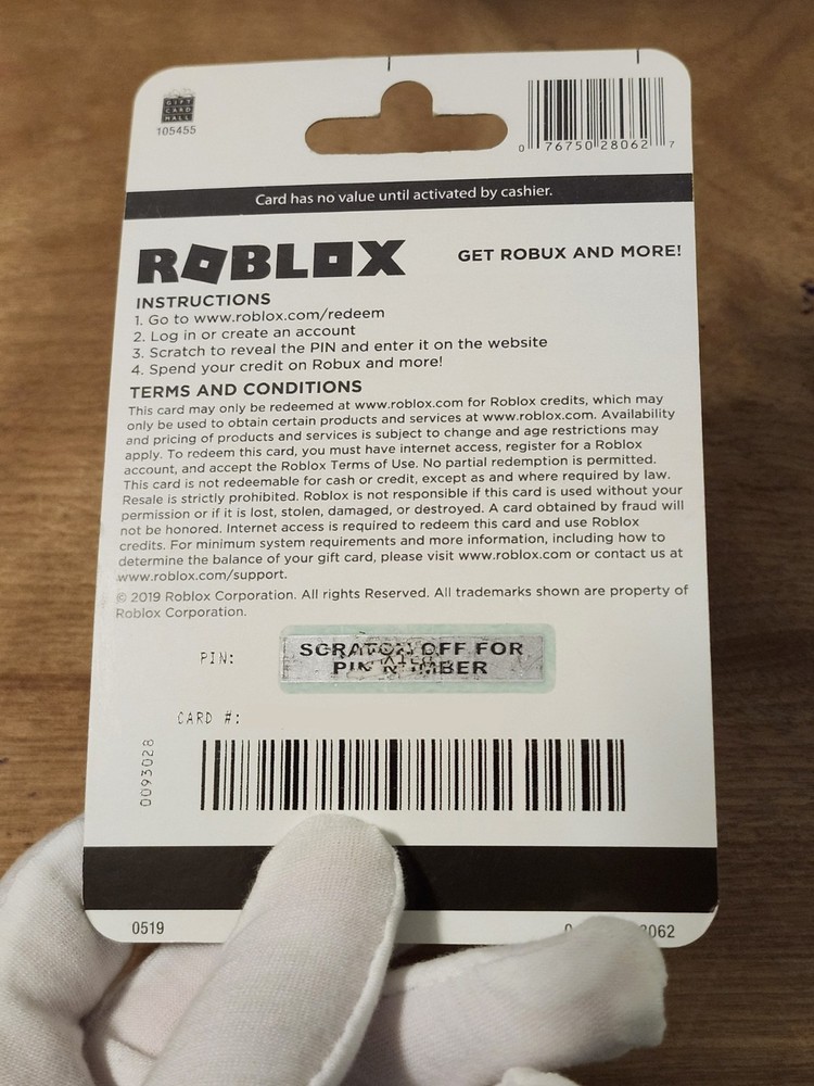(2019) 25$ Roblox Gift Card - STILL REDEEMABLE!