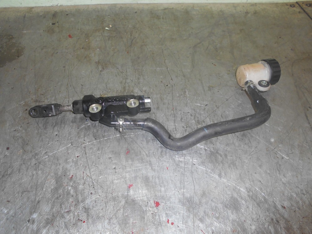 yamaha xsr 700 rear master cylinder