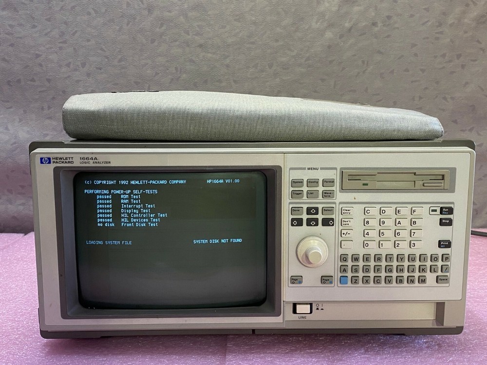 HP 1664A  ANALYZER