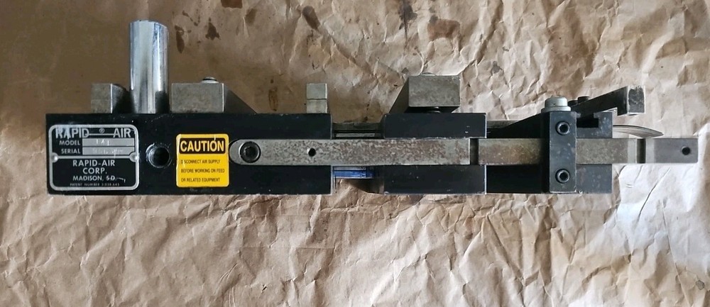 Rapid-Air Model F4E air feeder