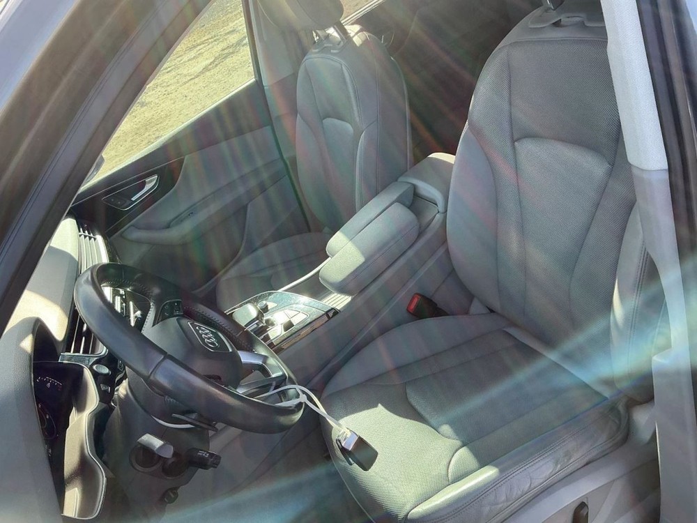 Fuse Box Engine Fits 17-24 AUDI Q7 4939768