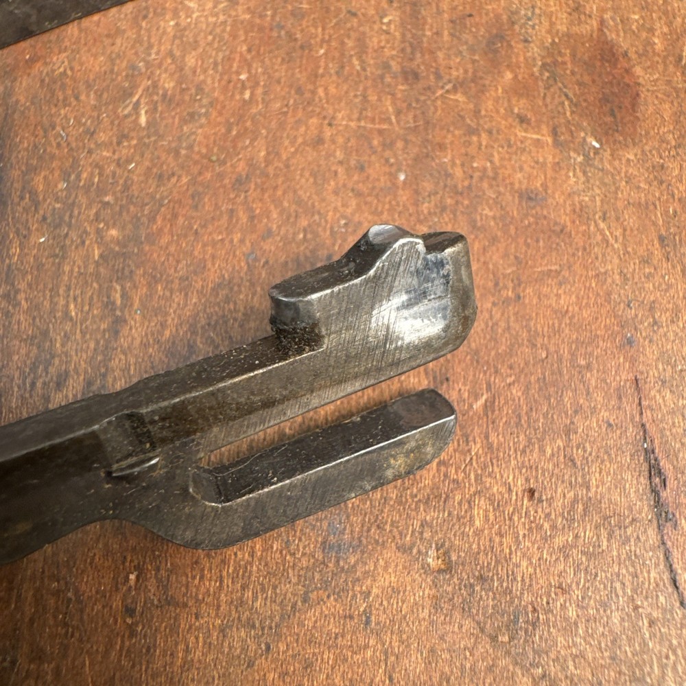 Winchester 67, 67A Extractor and Spring-Q140