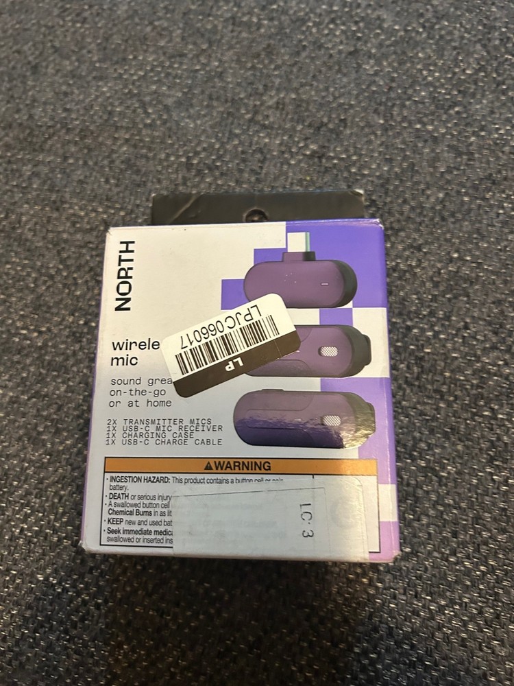 NORTH Wireless Microphone with case and charger