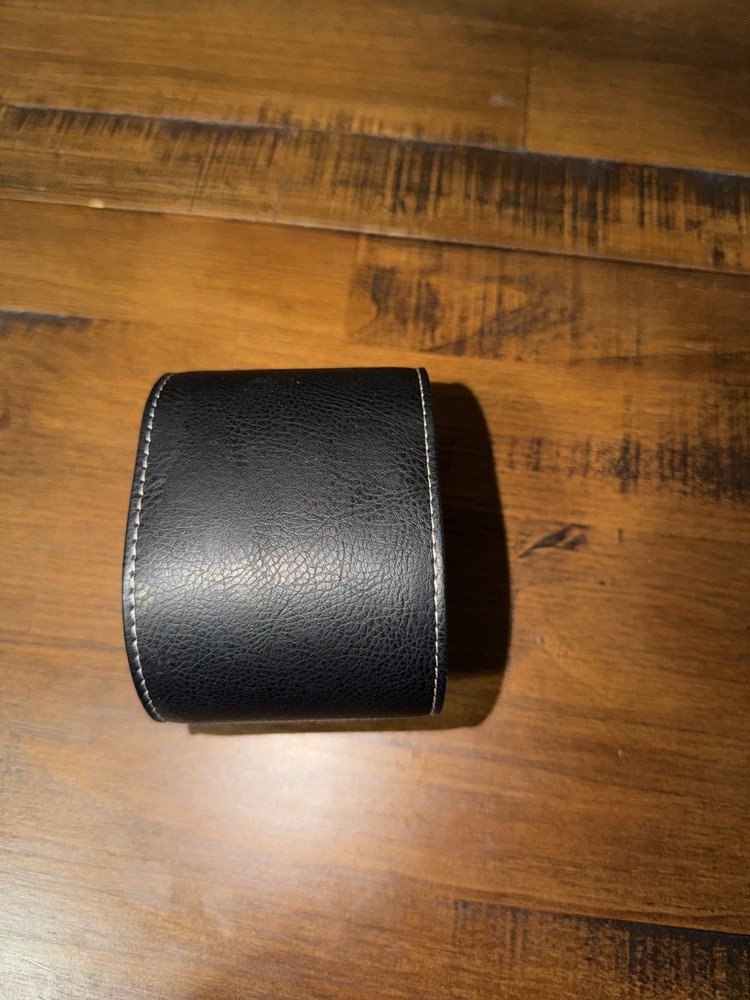 Genuine Leather Single Watch Travel Case Roll – Black – Soft Interior