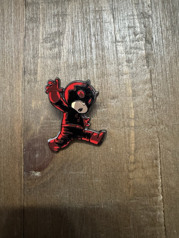 Skottie Young DAREDEVIL Pin Marvel 2016 SDCC Exclusive