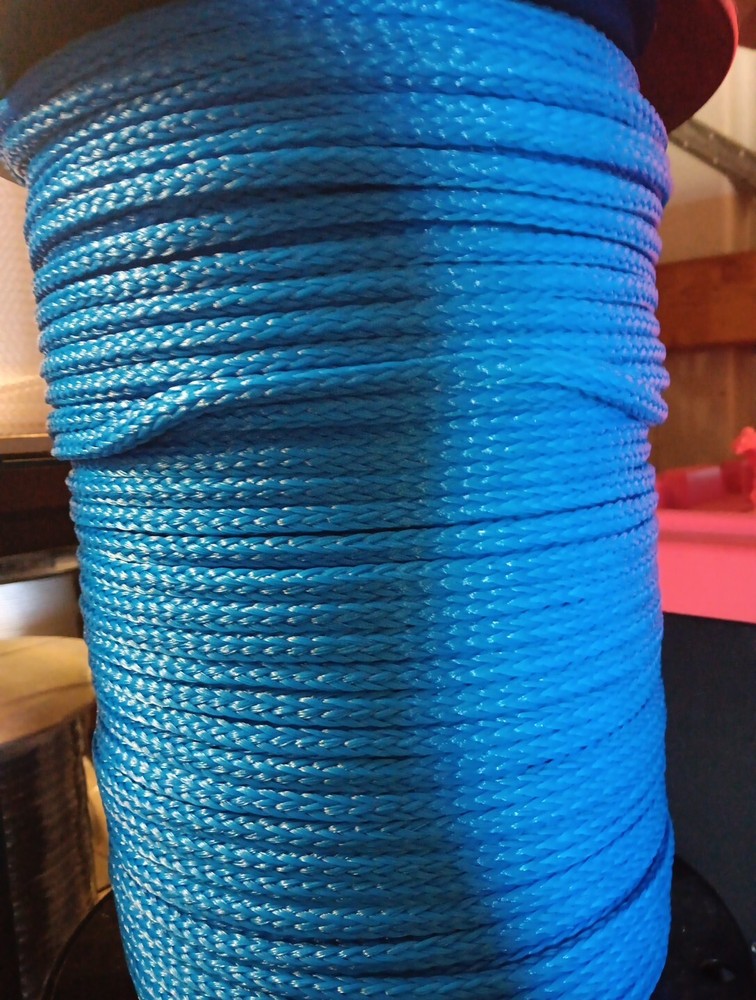 5/16" x 600 ft. High Tenacity Hollow Braid Polyethylene Rope. Blue.