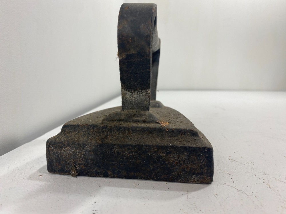Vintage Cast Iron Sad Iron