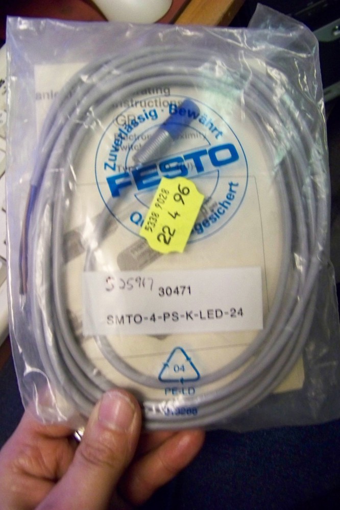 FESTO Proximity Sensor - SMTO-4-PS-K-LED-24